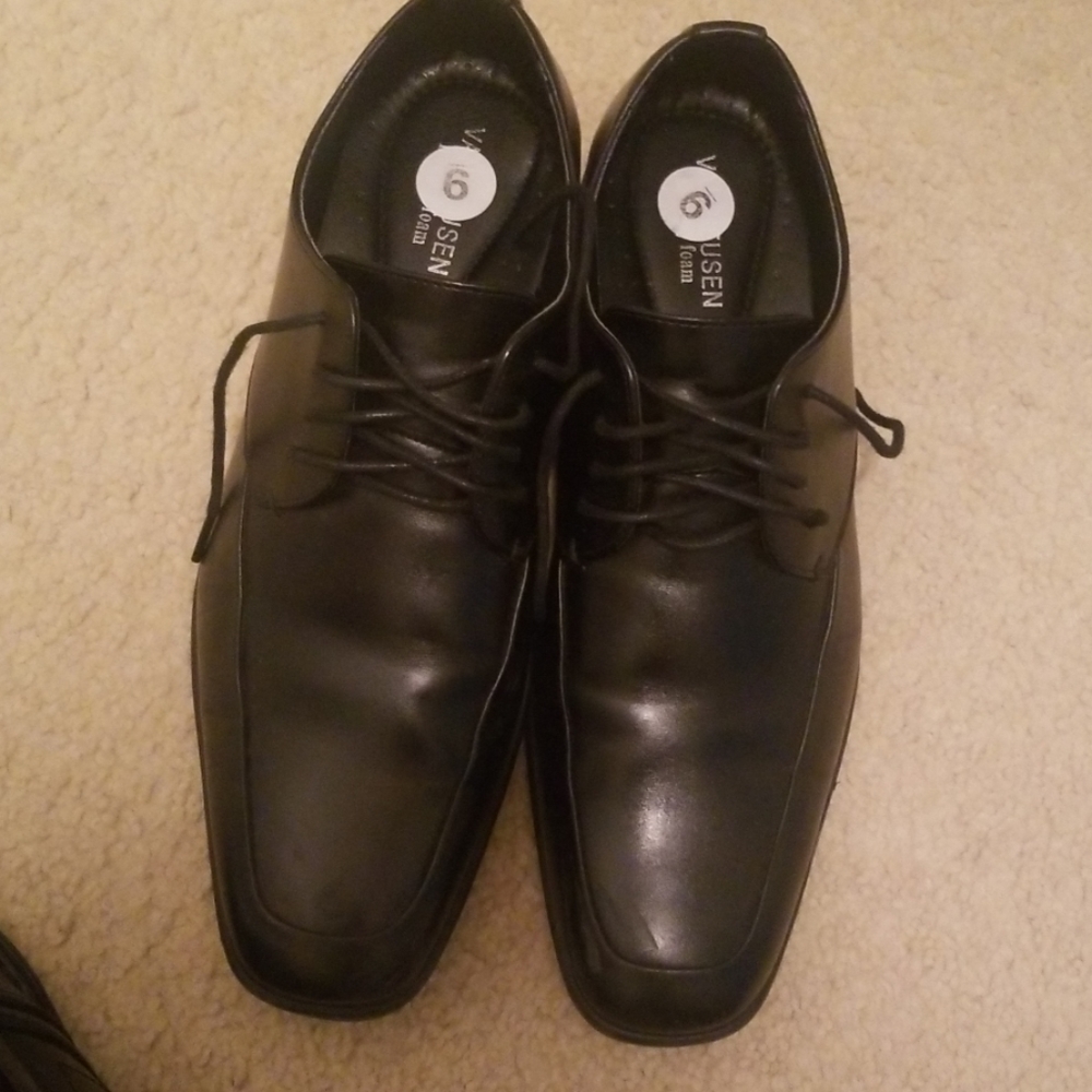 Men's shoes